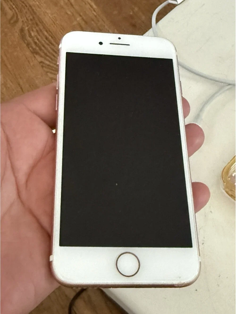 Apple iPhone 7 - 32GB - Rose Gold (Unlocked) A1660